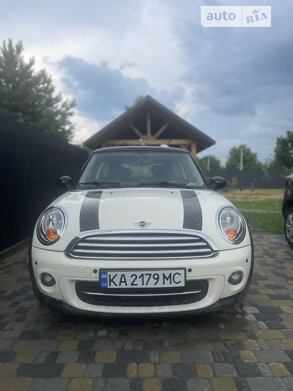 2012 mini hatch