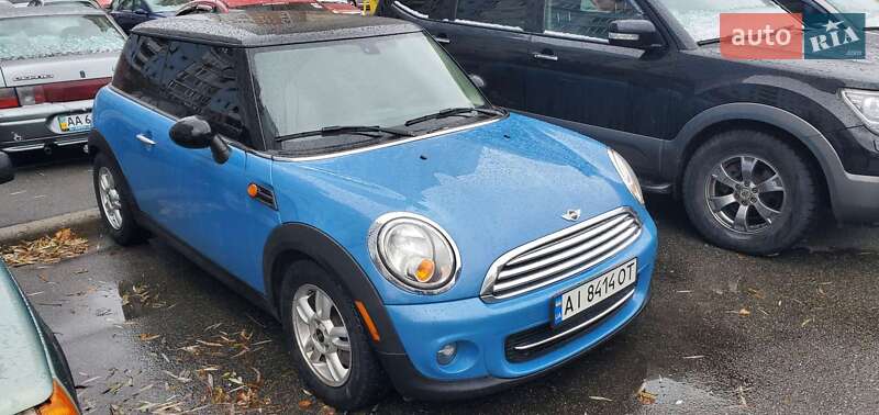2012 mini hatch