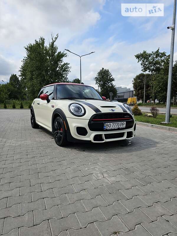 2017 mini hatch