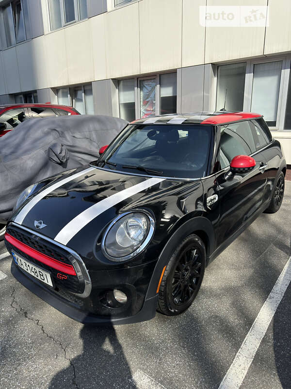 2017 mini hatch