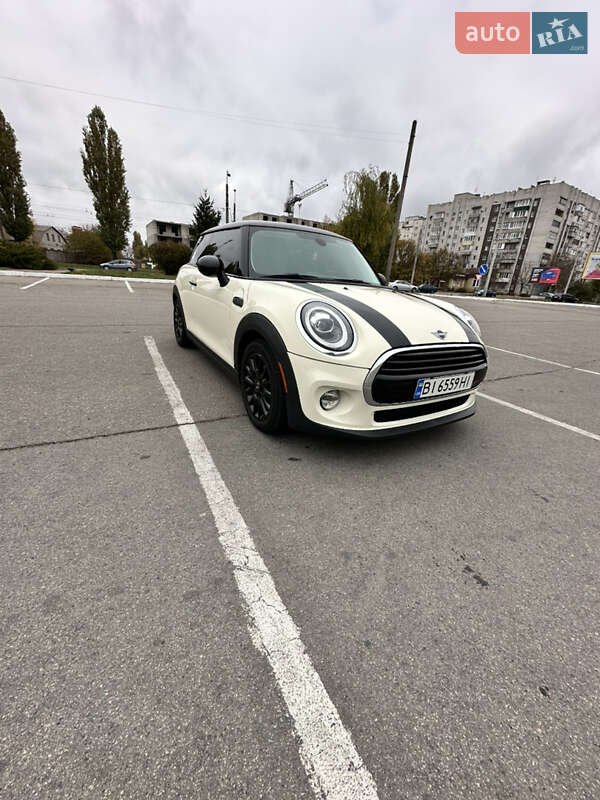 2019 mini hatch