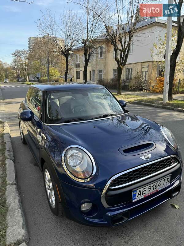 2014 mini hatch
