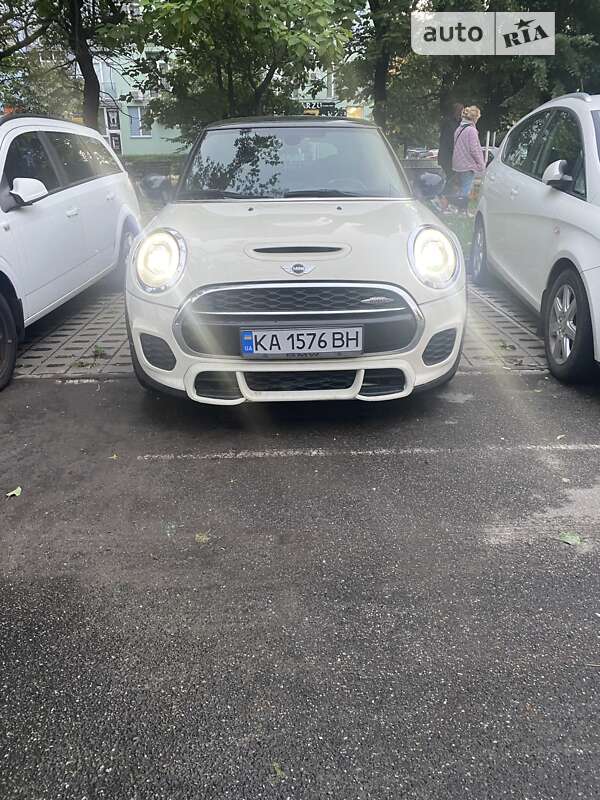 2017 mini hatch