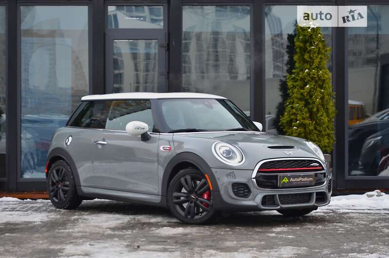 2020 mini hatch