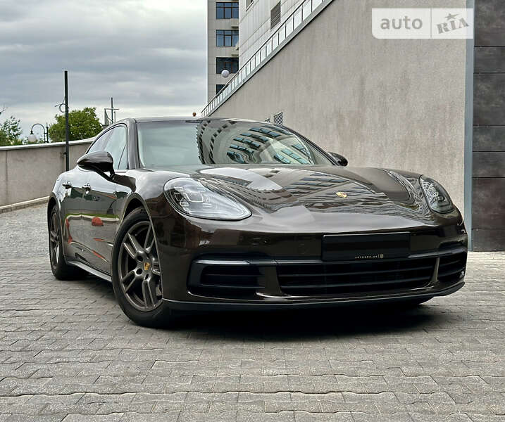 2018 porsche panamera
