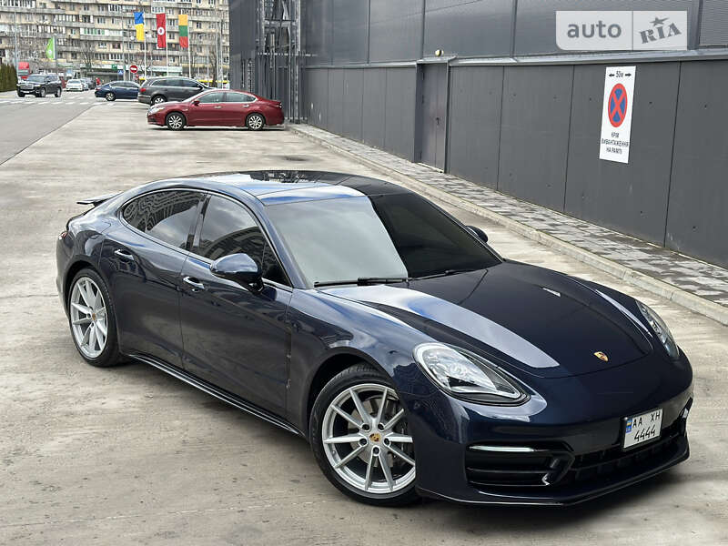 2018 porsche panamera
