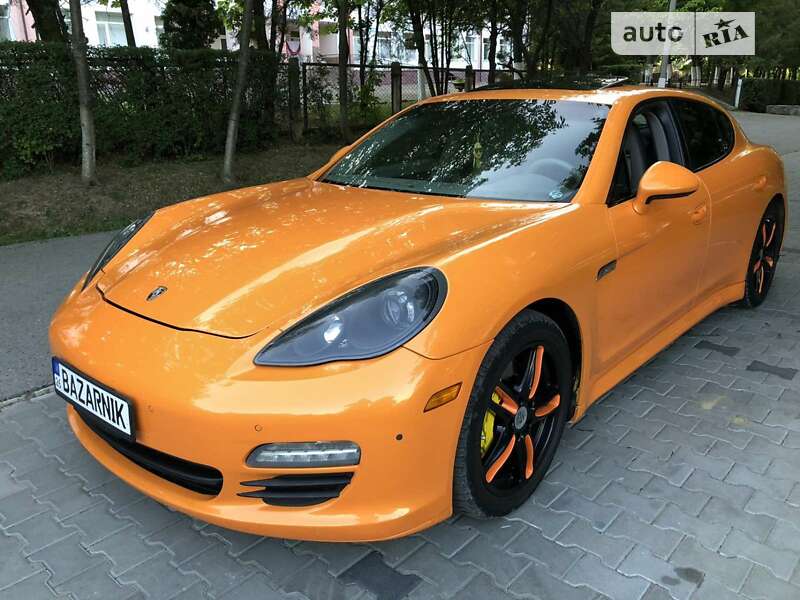 2010 porsche panamera