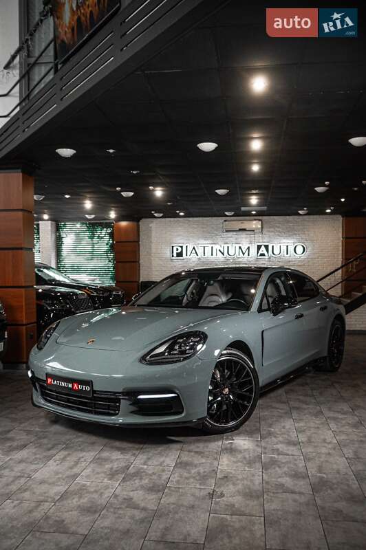2018 porsche panamera