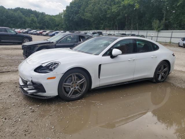 2018 PORSCHE Panamera
