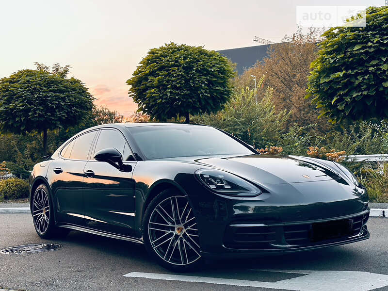 2018 porsche panamera