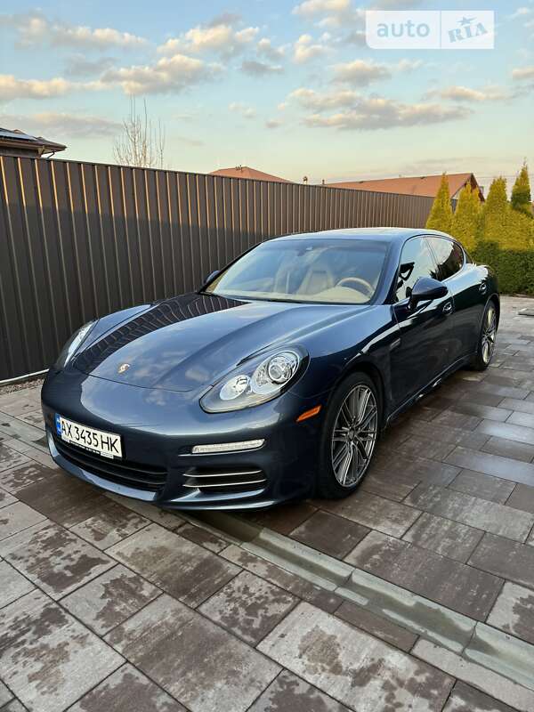 2014 porsche panamera