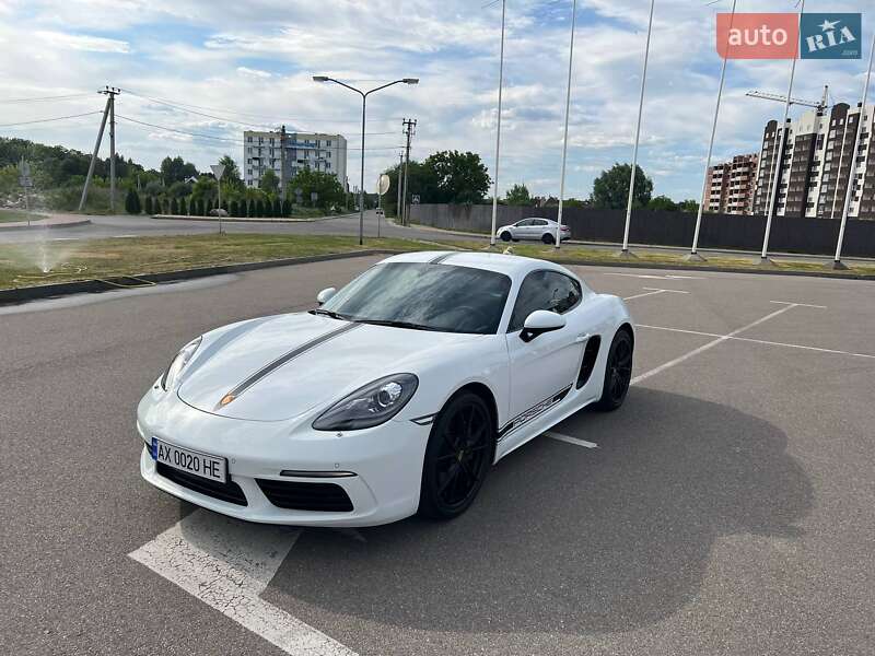 2017 porsche cayman