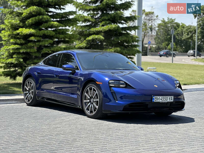 2021 porsche taycan