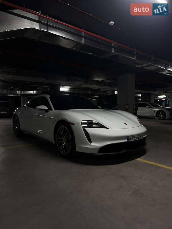 2023 porsche taycan