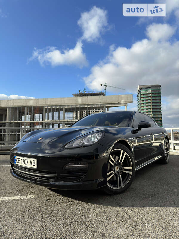 2010 porsche panamera