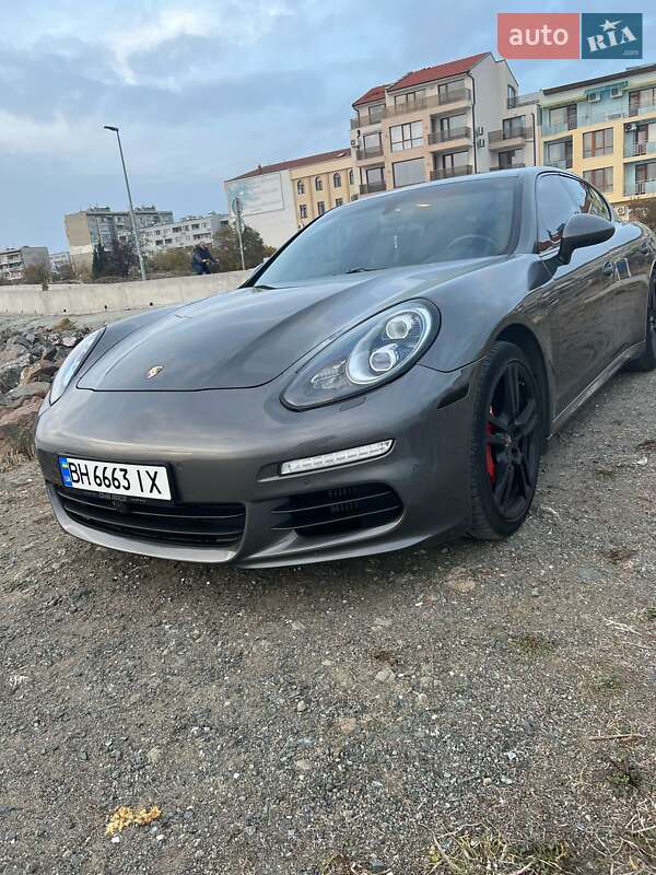 2013 porsche panamera
