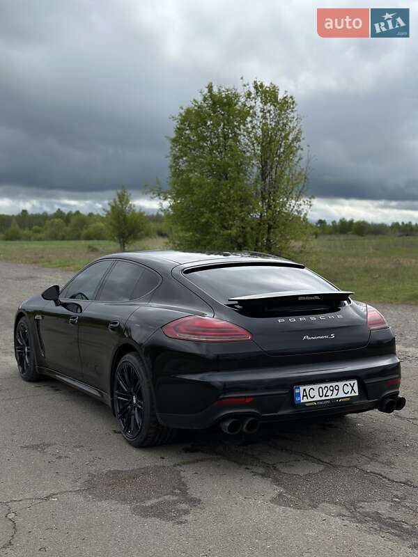 2014 porsche panamera