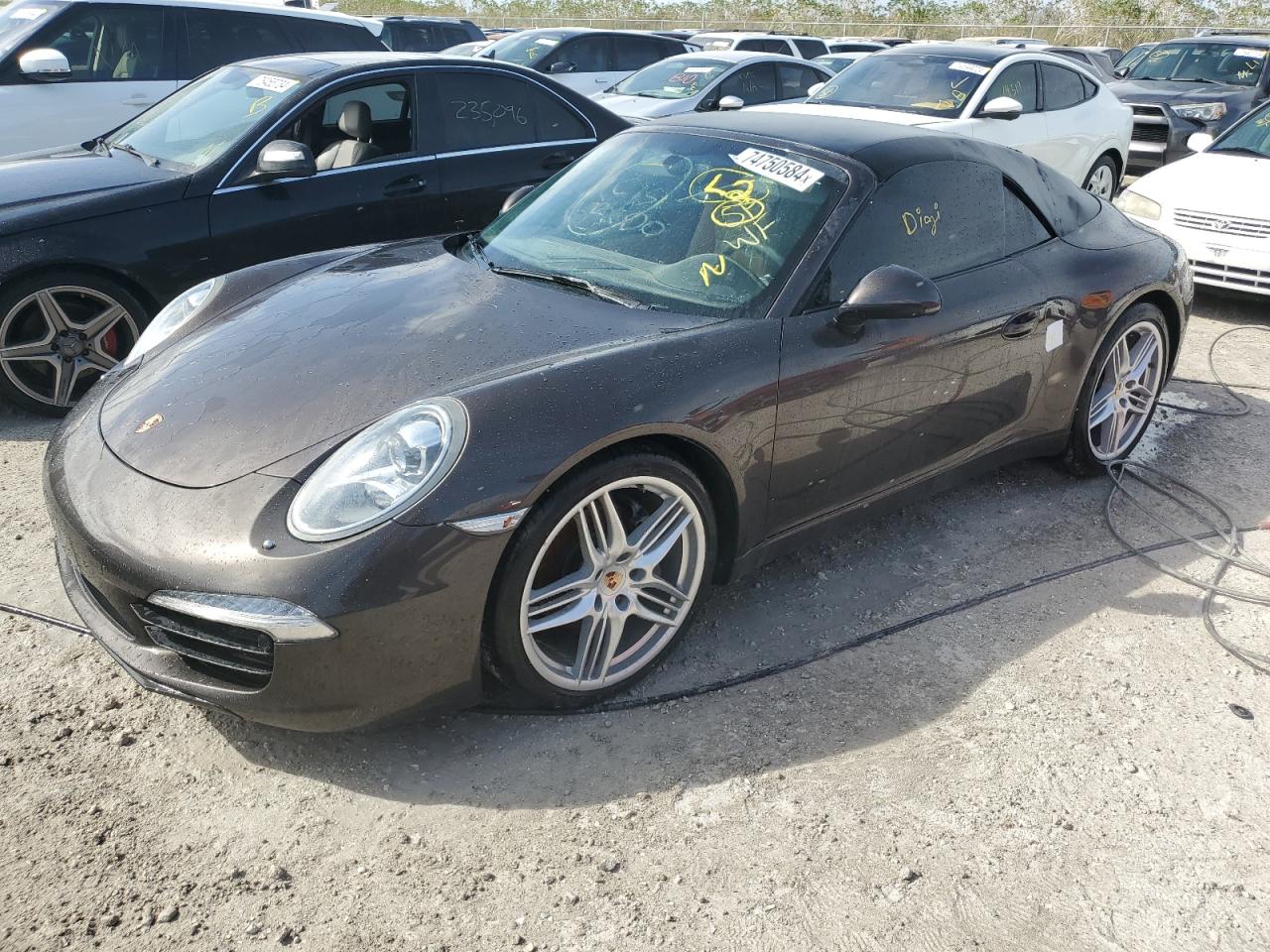 2015 PORSCHE 911