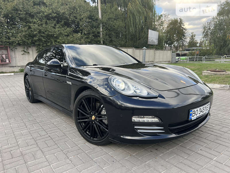 2010 porsche panamera