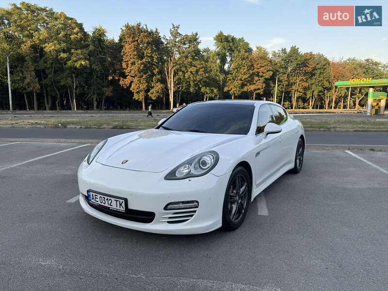 2010 porsche panamera