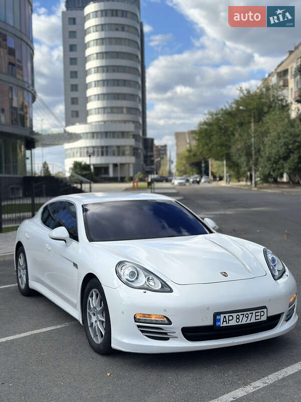 2010 porsche panamera