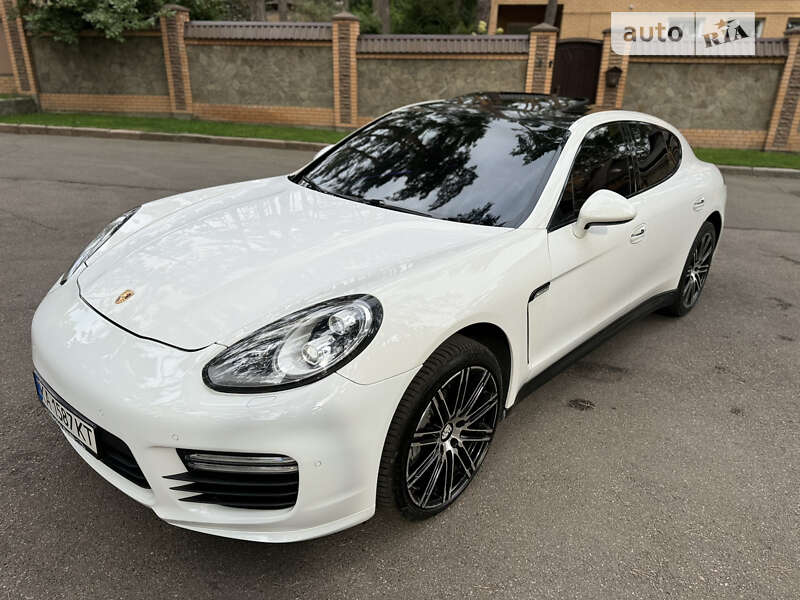 2010 porsche panamera
