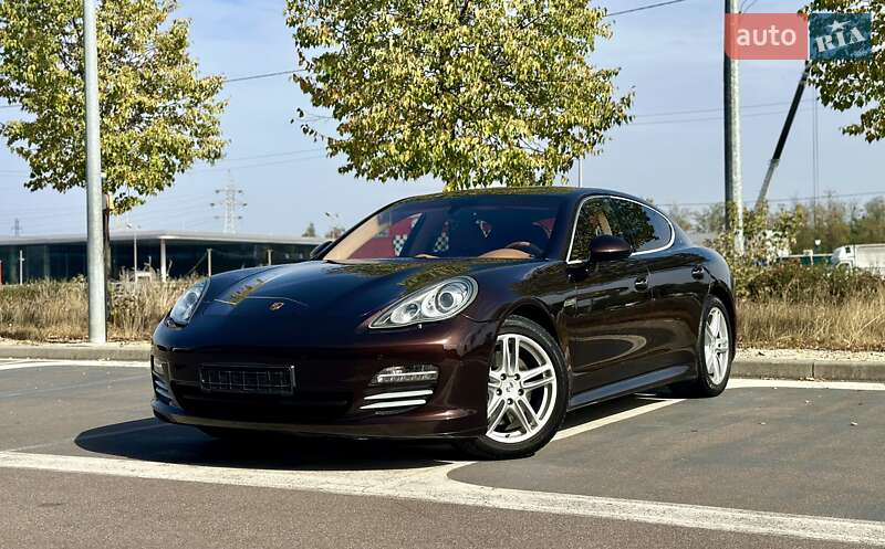 2010 porsche panamera