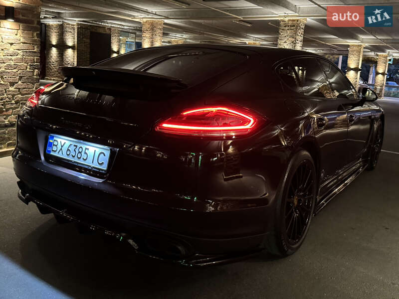 2010 porsche panamera