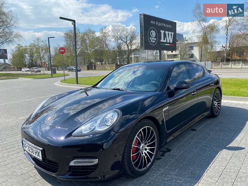2010 porsche panamera