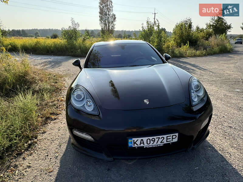 2010 porsche panamera
