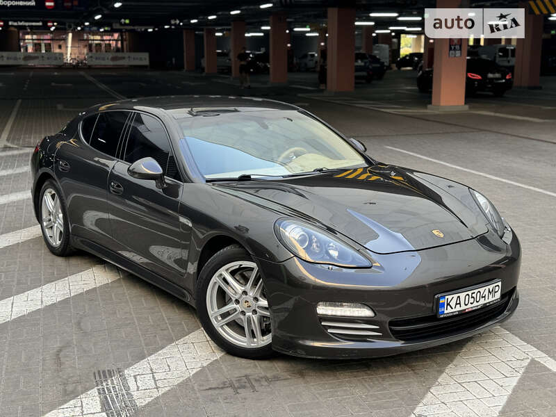 2012 porsche panamera