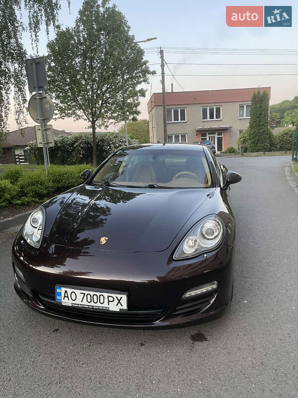 2012 porsche panamera