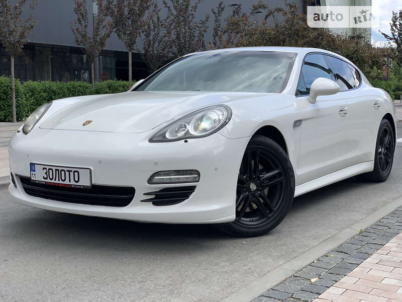 2012 porsche panamera