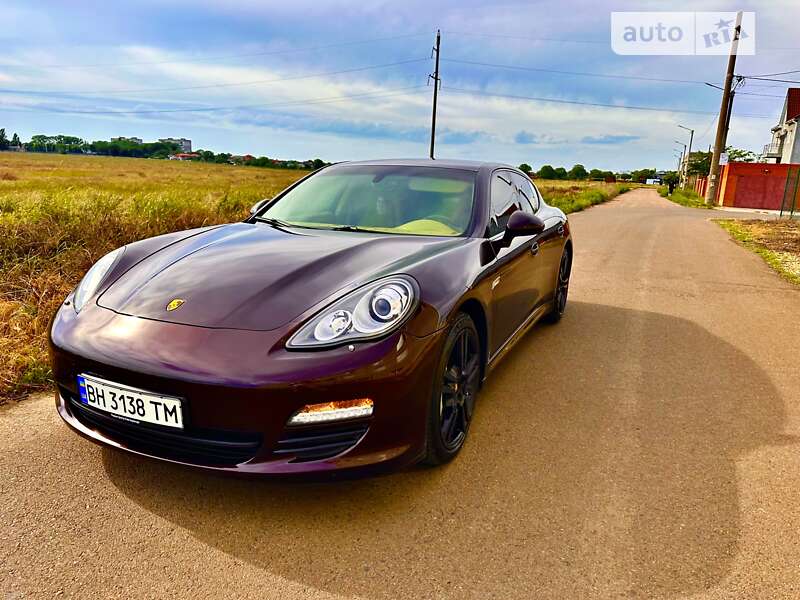 2012 porsche panamera