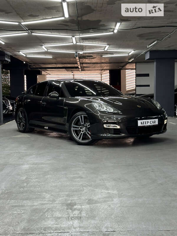 2012 porsche panamera
