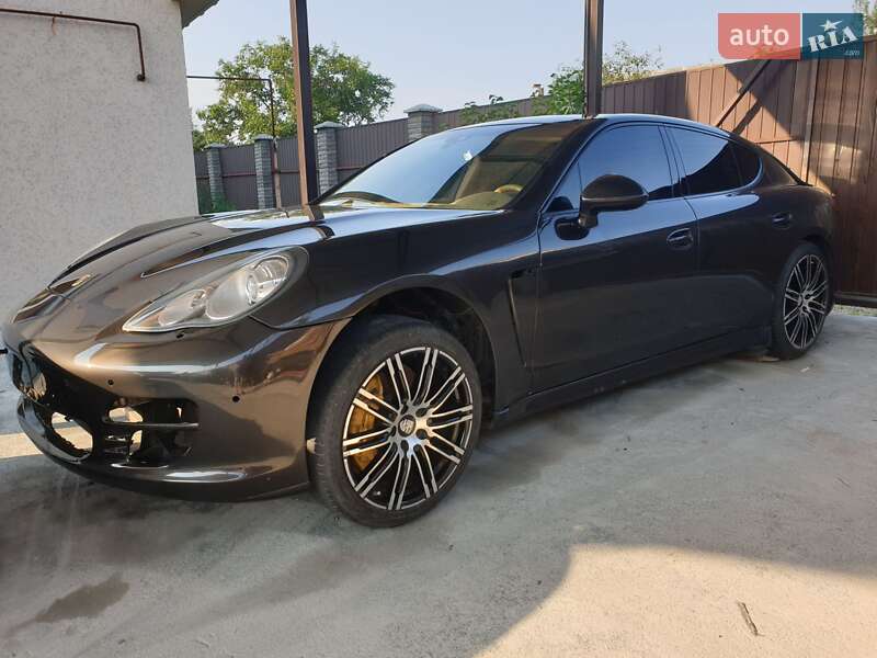 2012 porsche panamera