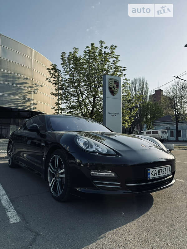 2012 porsche panamera