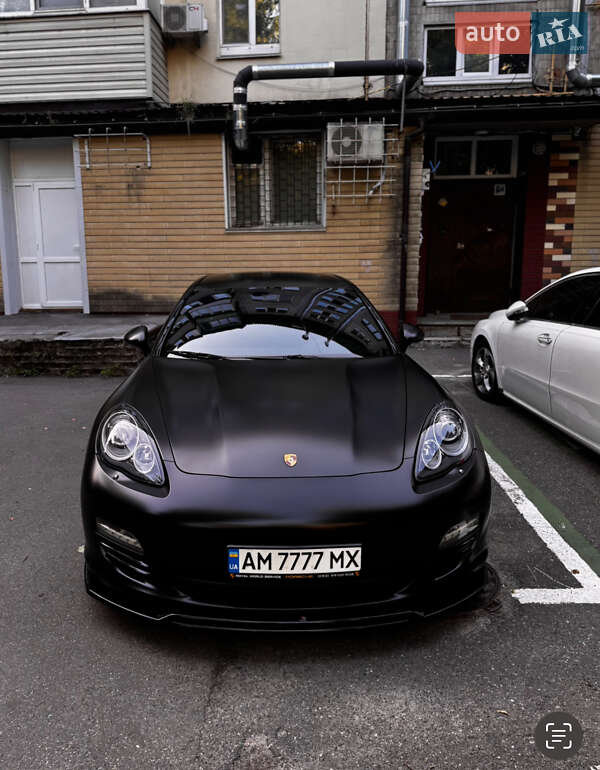 2012 porsche panamera