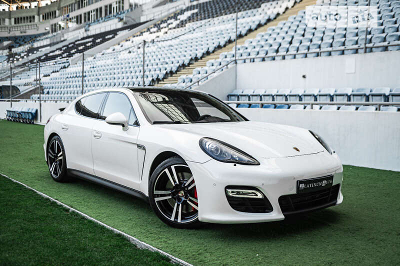 2012 porsche panamera