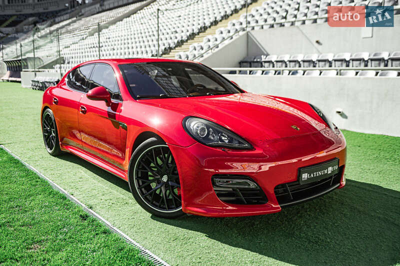 2012 porsche panamera