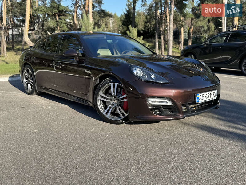 2012 porsche panamera
