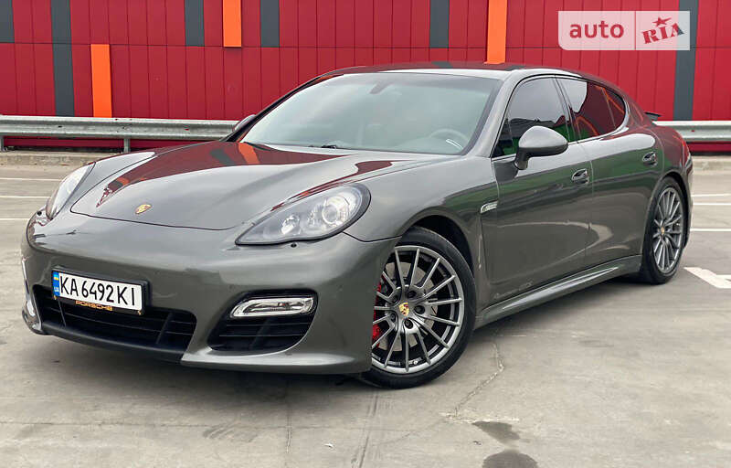 2012 porsche panamera