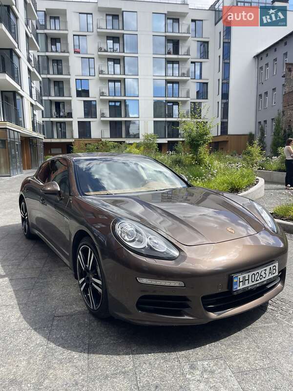 2013 porsche panamera