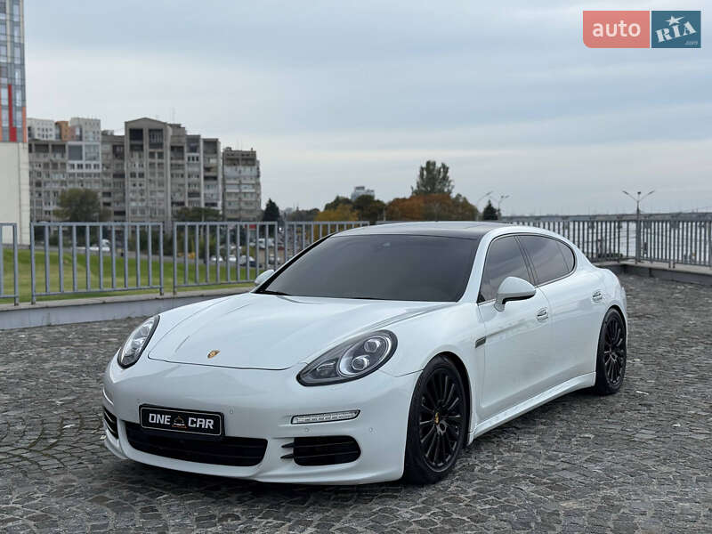 2013 porsche panamera