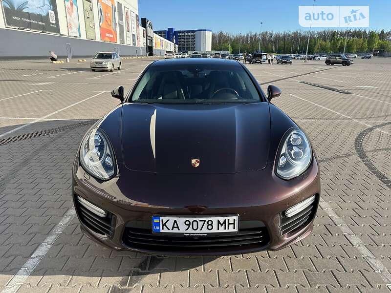 2013 porsche panamera
