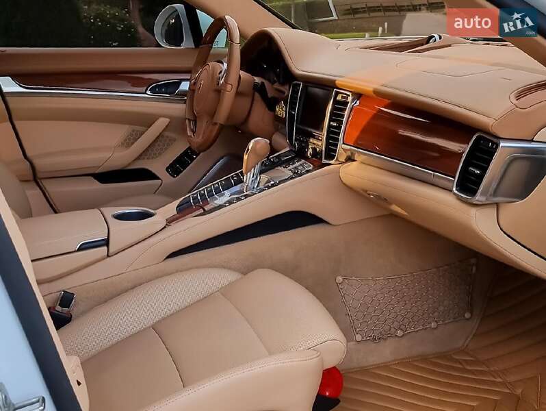 2014 porsche panamera
