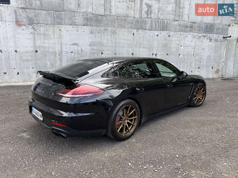 2013 porsche panamera