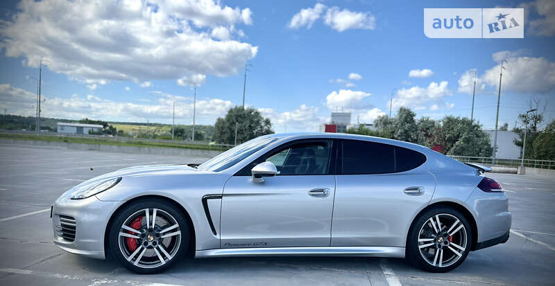2013 porsche panamera