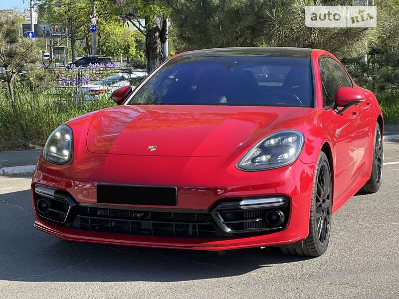 2017 porsche panamera