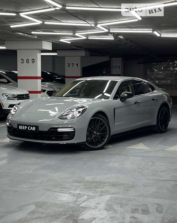2017 porsche panamera
